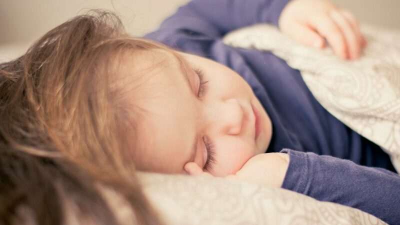Dlaczego dzieci mają problemy ze snem?