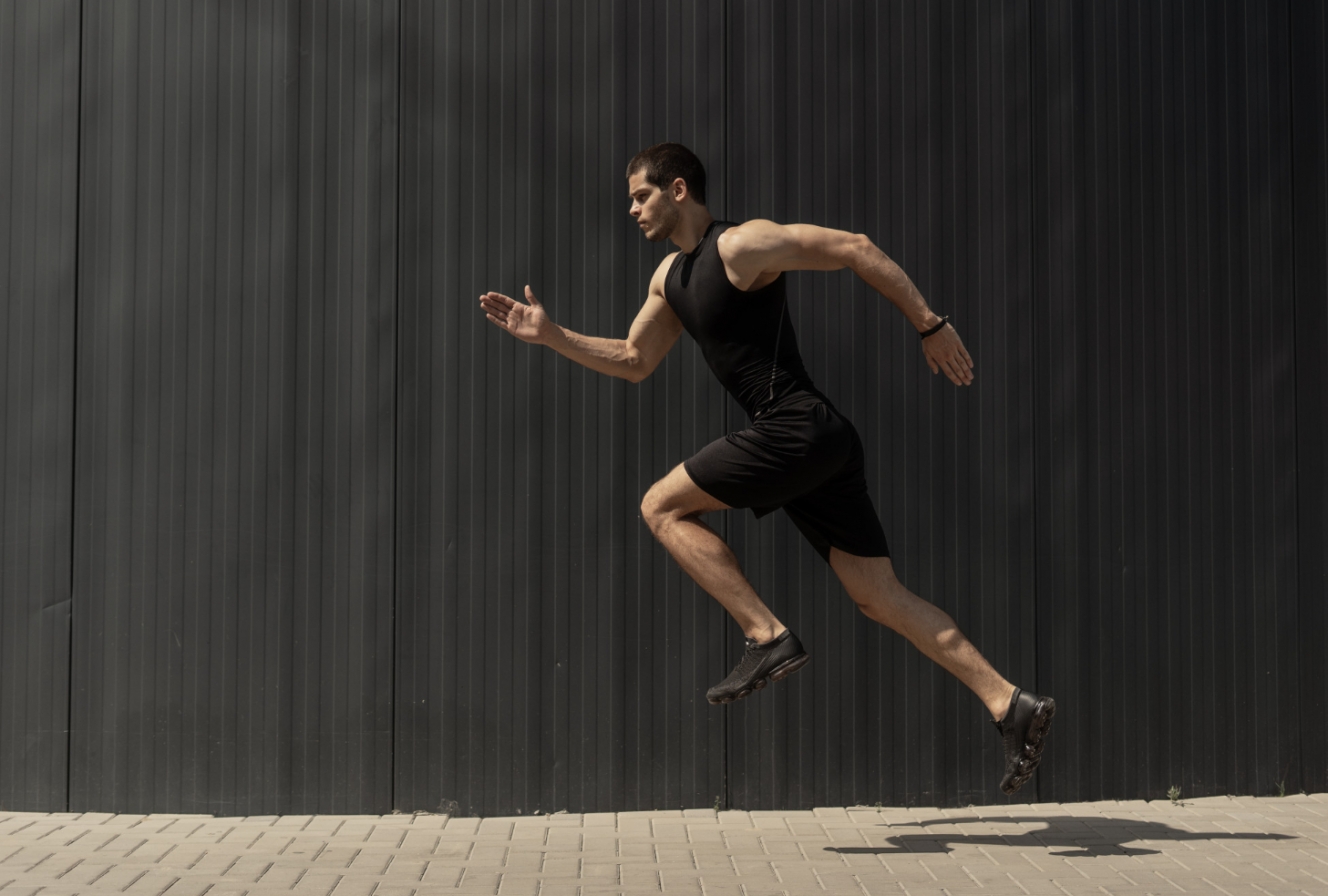 Dariusz Grzebski, utytułowany biegacz maratoński, podejmuje ekstremalną próbę wytrzymałości