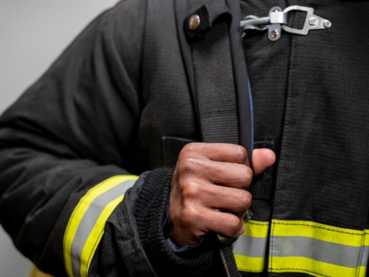 Szokujące odkrycie strażaków po pożarze w garażu na ulicy Traugutta w Nidzicy