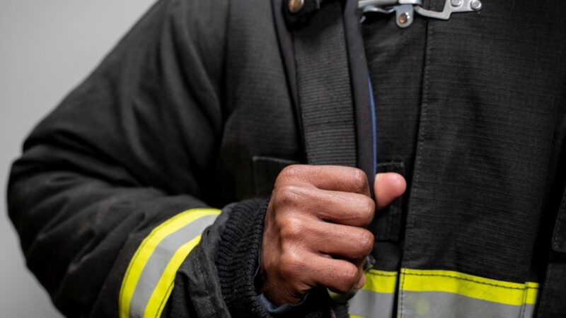 Szokujące odkrycie strażaków po pożarze w garażu na ulicy Traugutta w Nidzicy
