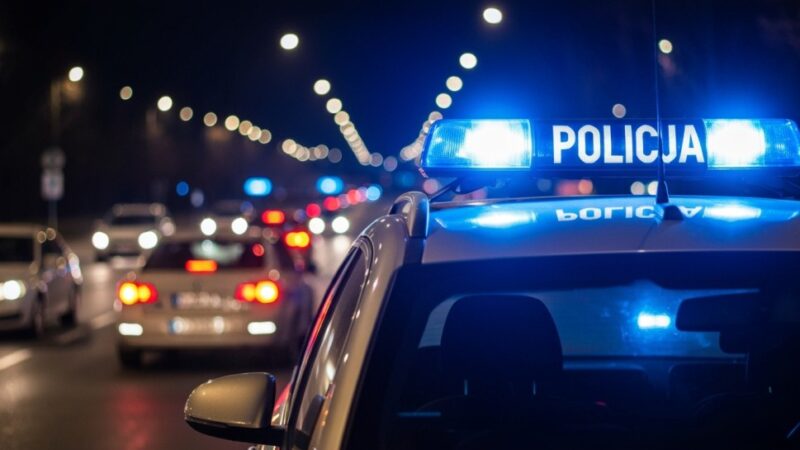 Mężczyzna ukrywał się przed policją – był poszukiwany za kradzież