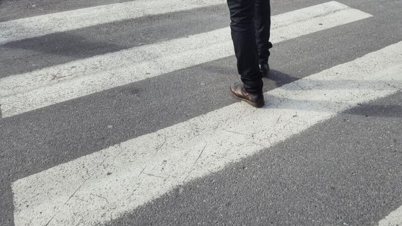 Zwiększ swoją widoczność na wiosennych spacerach – noś odblaski!